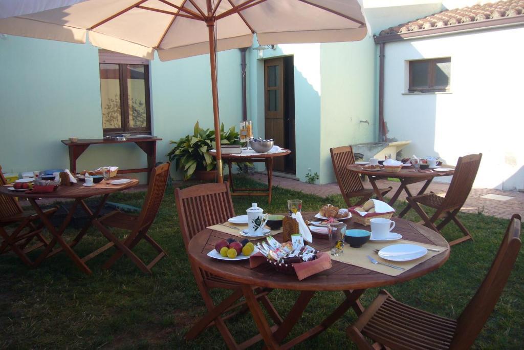 Lanita B&B Cabras Exterior photo
